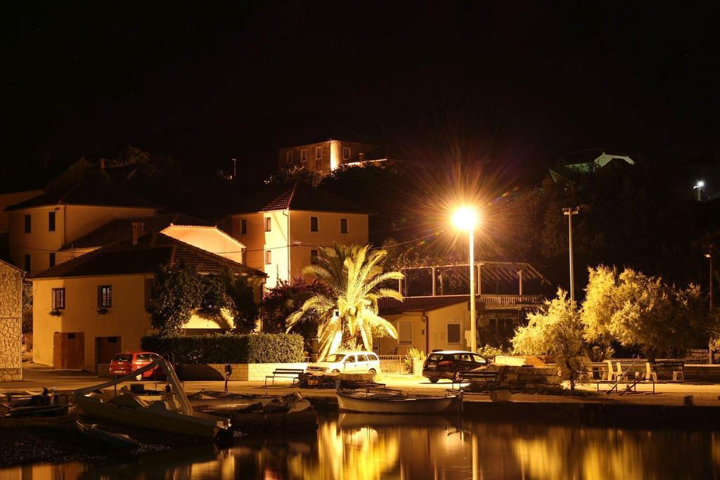 Villa Menalo Hodilje Luaran gambar