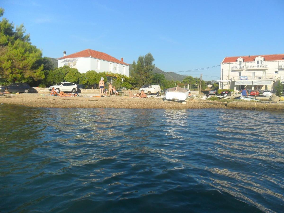 Villa Menalo Hodilje Luaran gambar